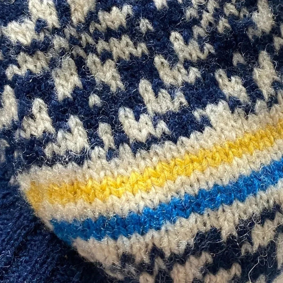 GAP NEW BABY INFANT NAVY BLUE YELLOW WINTER HAT FALL CASUAL SIZE 0 to 6 MONTHS - Picture 4 of 6